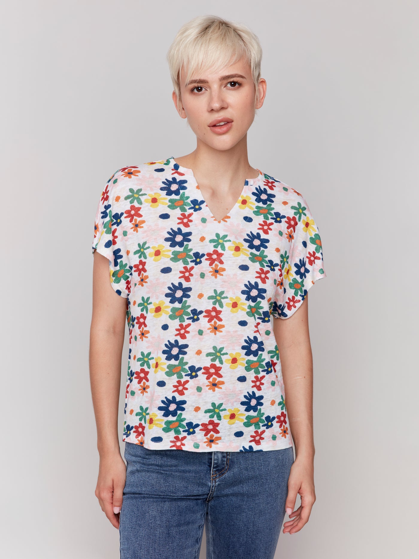 Charlie B Top - V-Neck Tee - Daisies