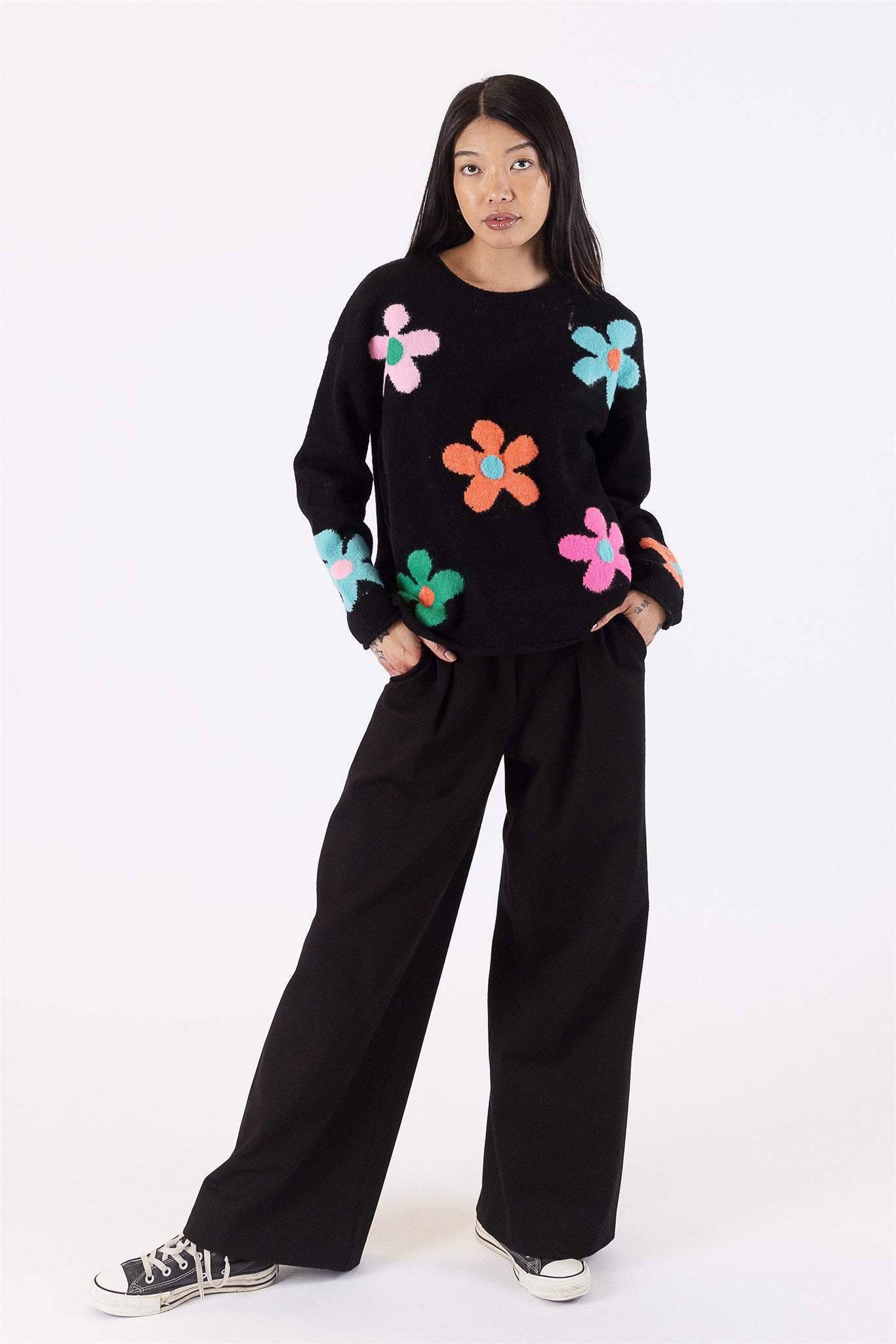 Lyla+Luxe Top - Flower Power Sweater - Black/Multi
