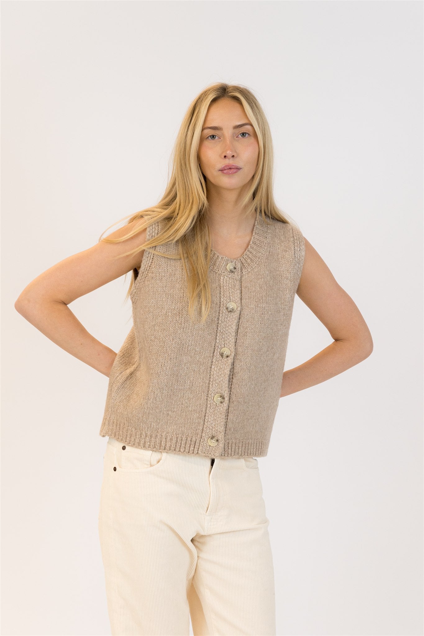 Lyla+Luxe Top - Pam Vest - Driftwood