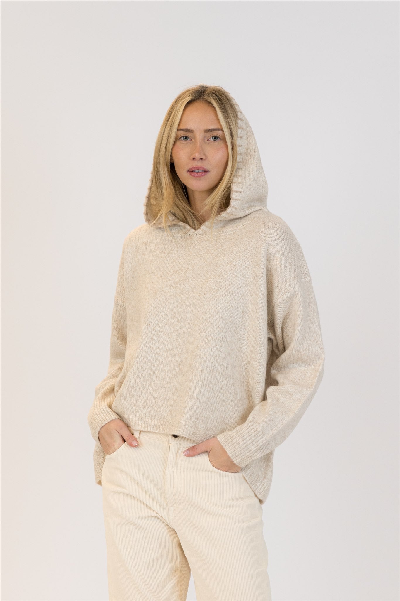 Lyla+Luxe Top - Penny Pullover - Beige /Camel