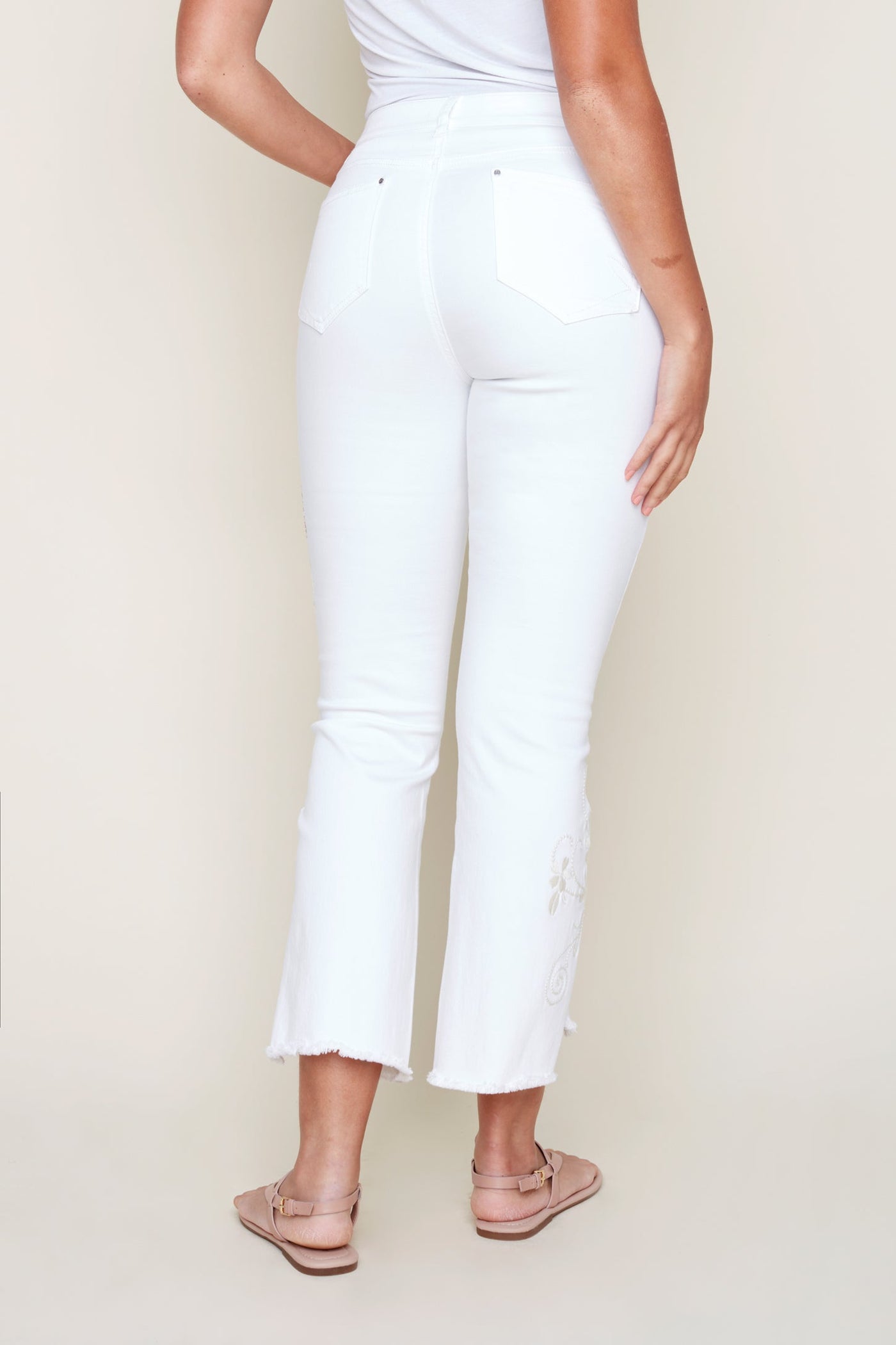 Renuar Pant - Floral Motif Crop - White