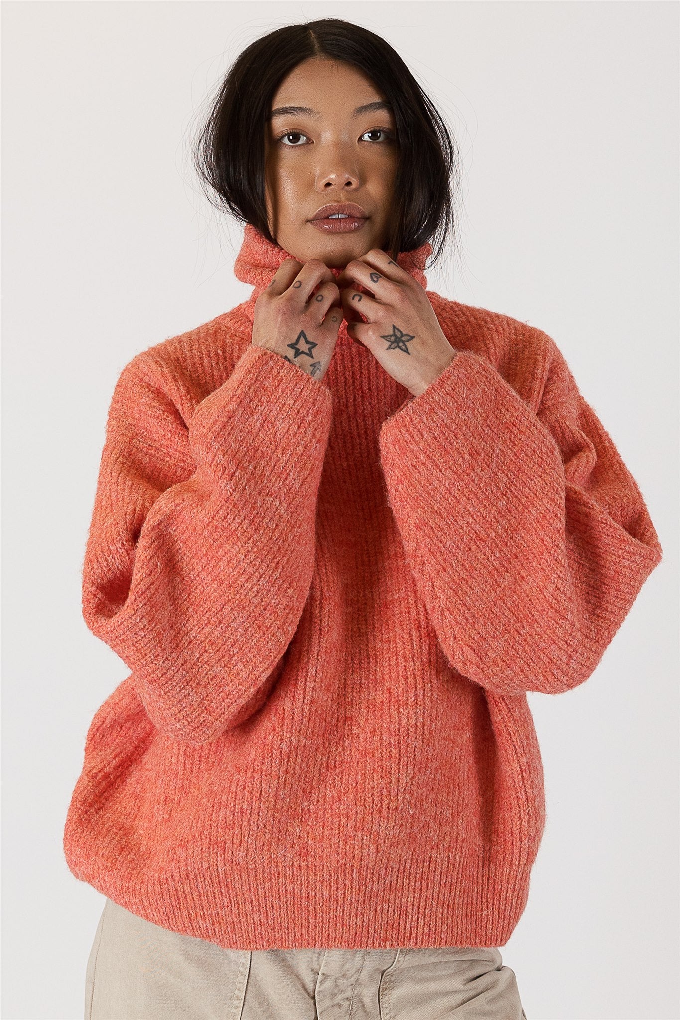 Lyla+Luxe Top - Sahar Ribbed Sweater - Coral