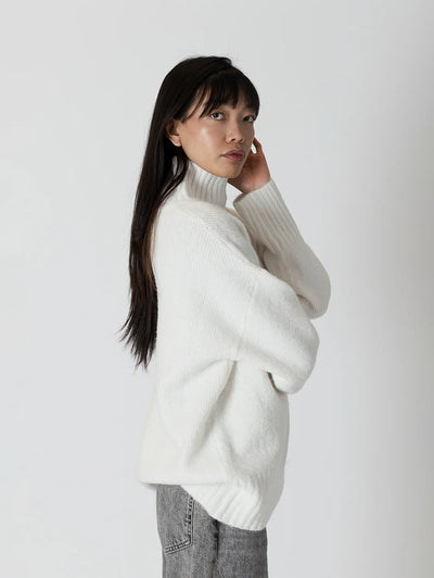 Lyla+Luxe Top - Oliver Luxe Sweater - Off White