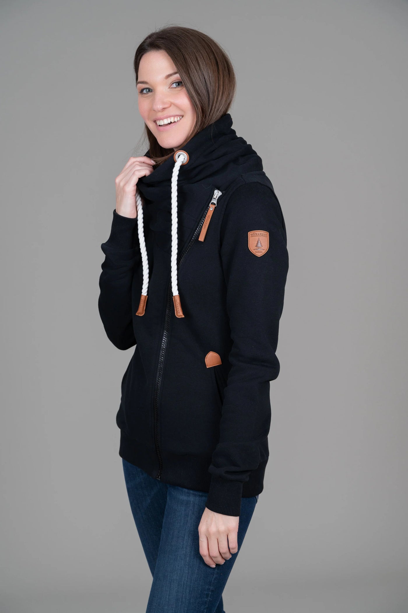 Wanakome Top - Hestia Hoodie - Black