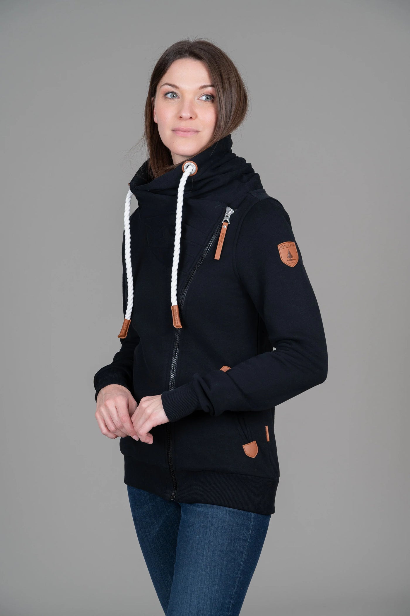 Wanakome Top - Hestia Hoodie - Black